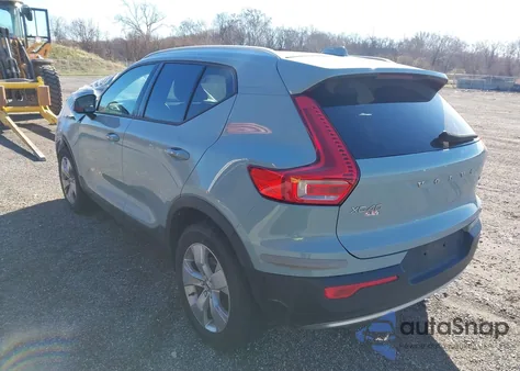 2019 Volvo Xc40 T5 Momentum/T5 R-Design from USA, damaged, VIN YV4162XZ1K2019034